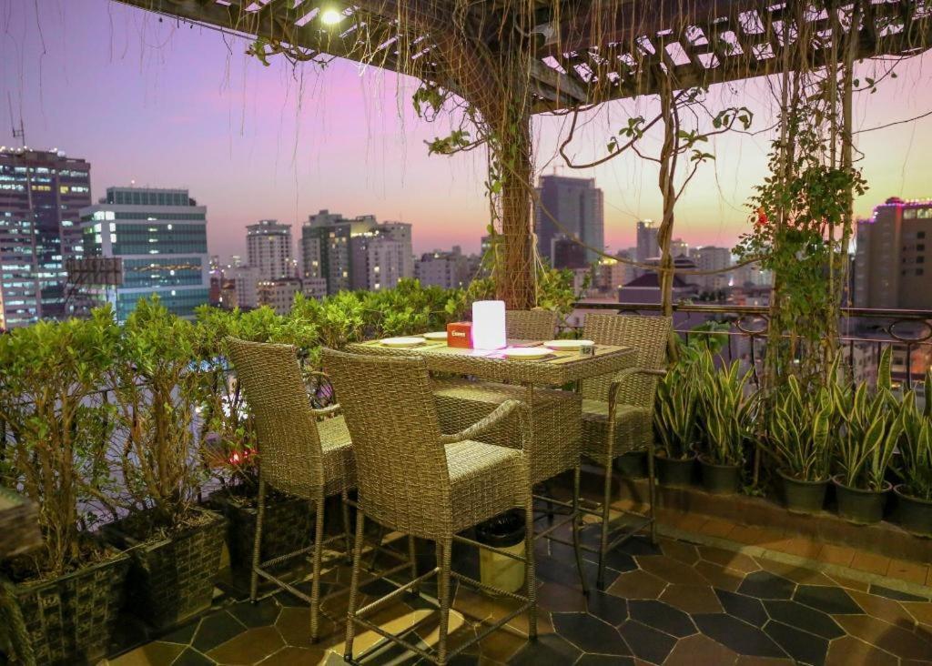Essence Hotel-Phnompenh Exteriér fotografie